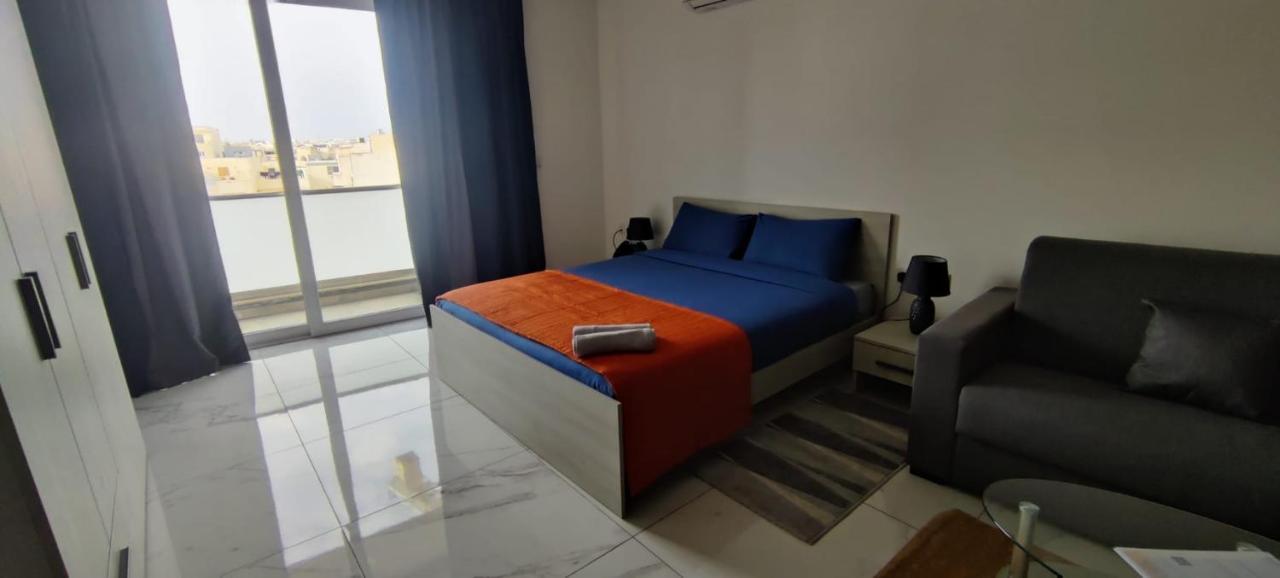 Blu-M Central Кормі Екстер'єр фото
