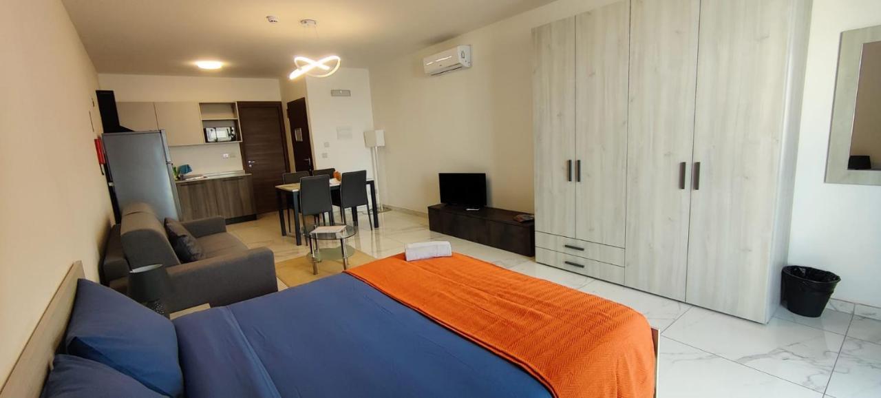 Blu-M Central Кормі Екстер'єр фото
