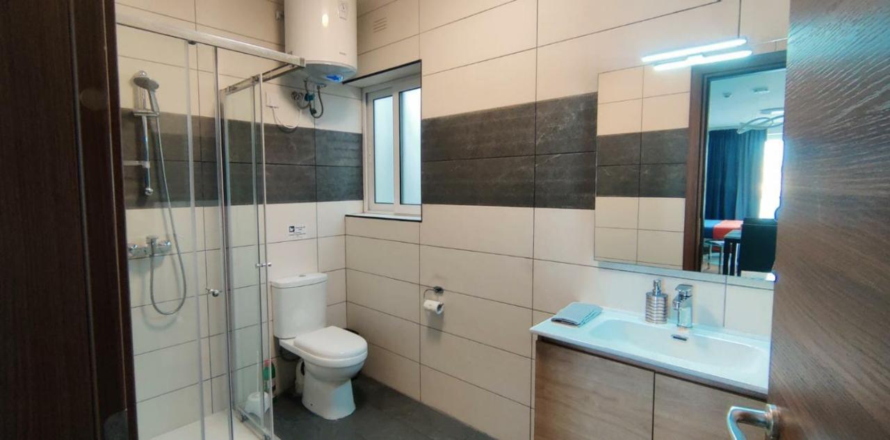 Blu-M Central Кормі Екстер'єр фото